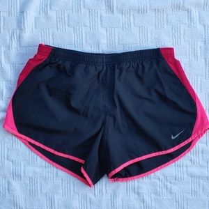 EUC Nike running shorts size medium